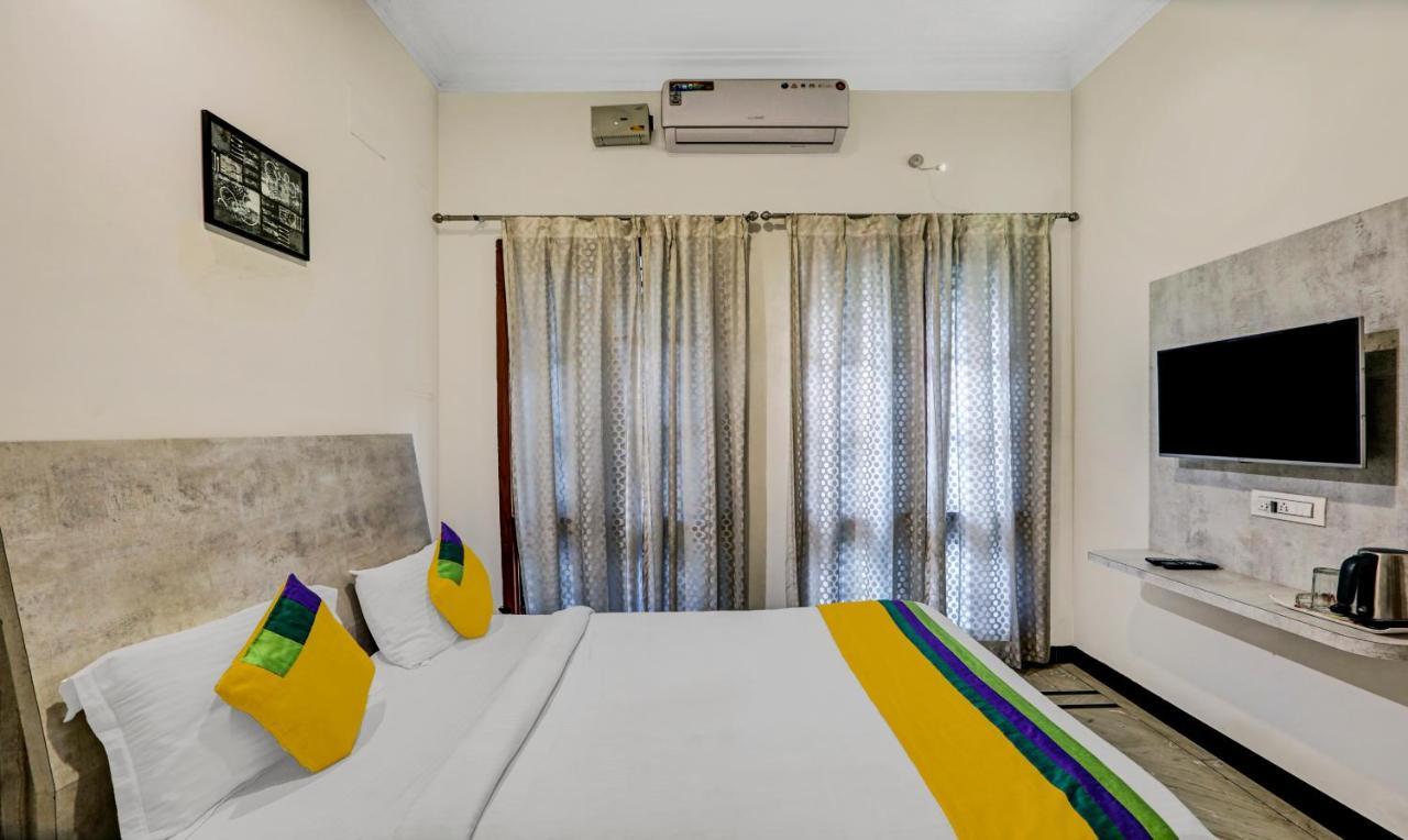 Itsy Hotels Anurag Inn Májszúr Kültér fotó